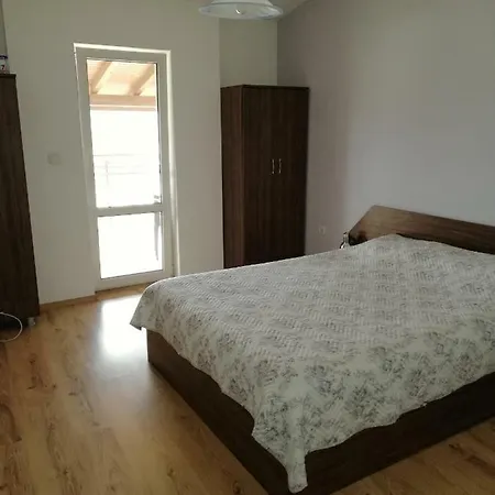Mariana Apartment *